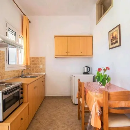 Aleka 3 Apartman *